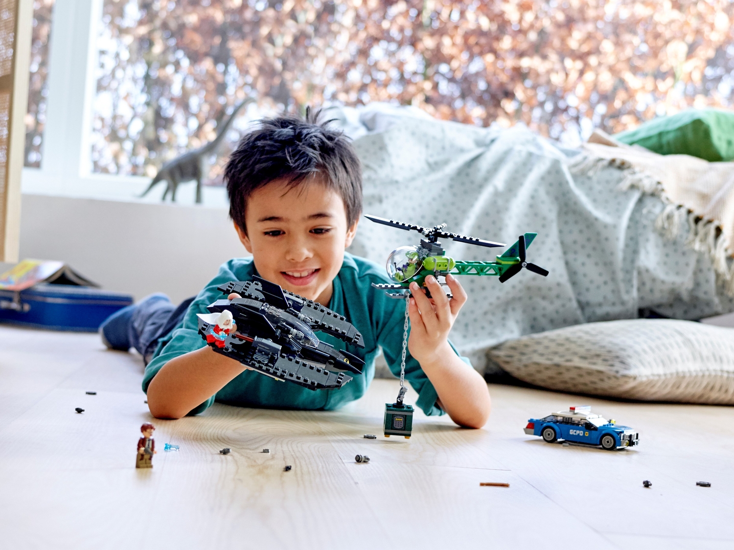 Batman Batwing And The Riddler Heist