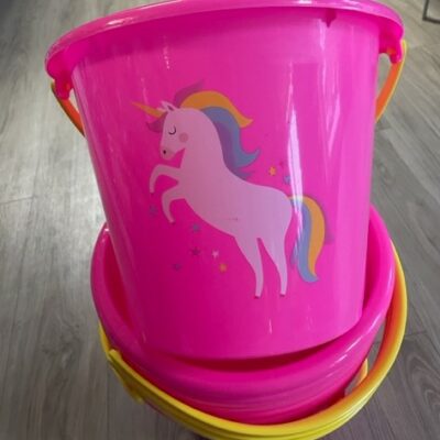 HOT PINK UNICORN PLASTIC BEACH BUCKET 9x12"